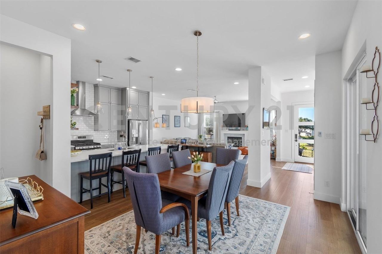 2312 Scenic Bluff Dr - Photo 3 of 11