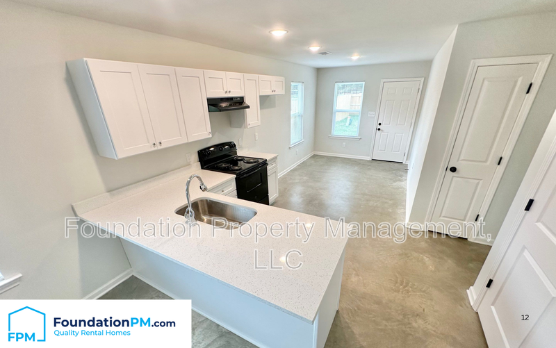2509 E Tyler Ave - Photo 3 of 13