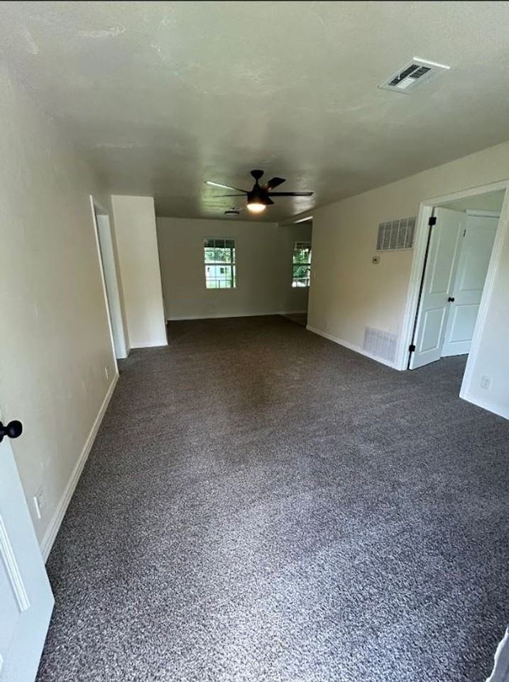 4301 N Wall St - Photo 6 of 6