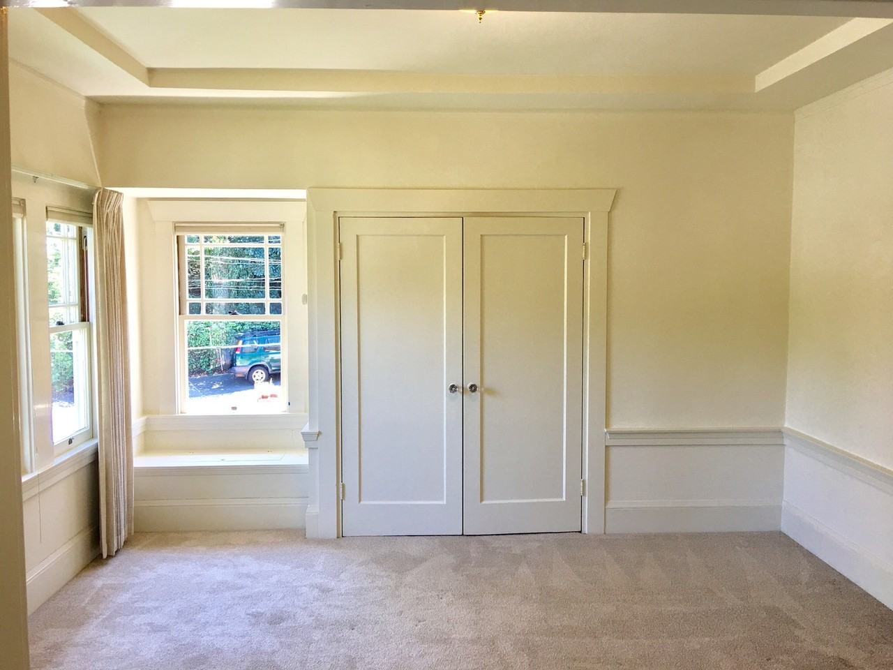 733 Haddon Pl - Photo 3 of 15