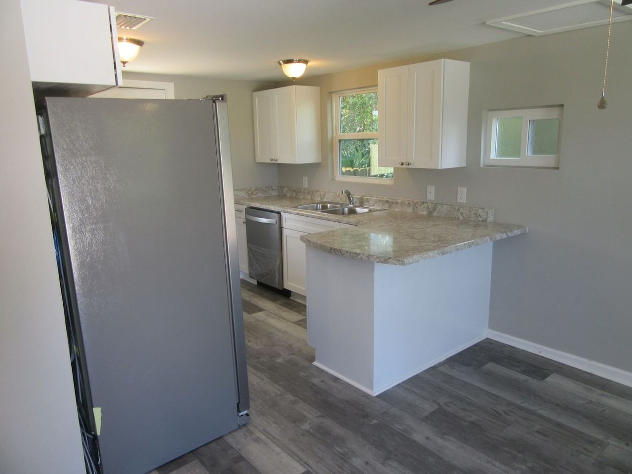 9825 Clarence St - Photo 5 of 18