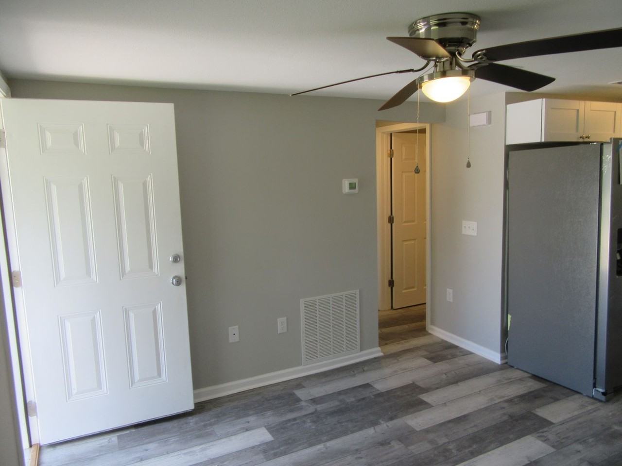 9825 Clarence St - Photo 6 of 18
