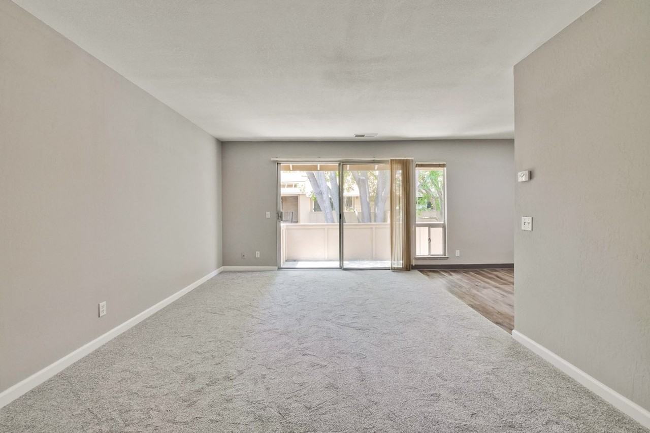 2466 W Bayshore Rd #4 - Photo 3 of 15