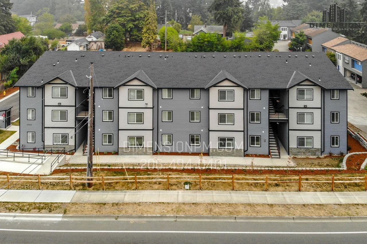 3903 S Tyler St - Photo 5 of 49