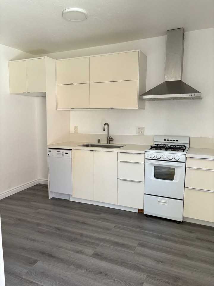 677-707 N Park, Pomona - Photo 4 of 22