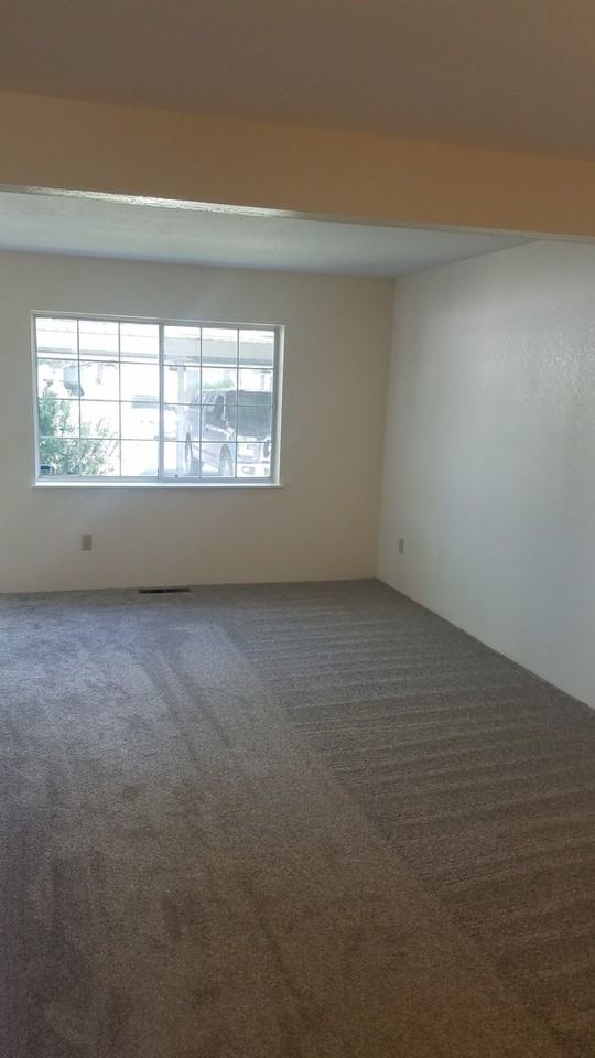 2815 Lowridge Ct #5 - Photo 2 of 15