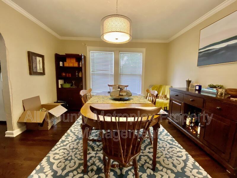 6353 Velasco Ave - Photo 2 of 9