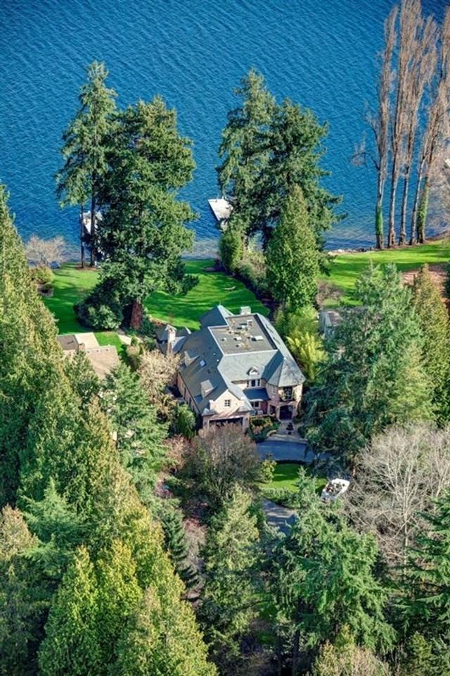 3810 Hunts Point Rd - Photo 2 of 25