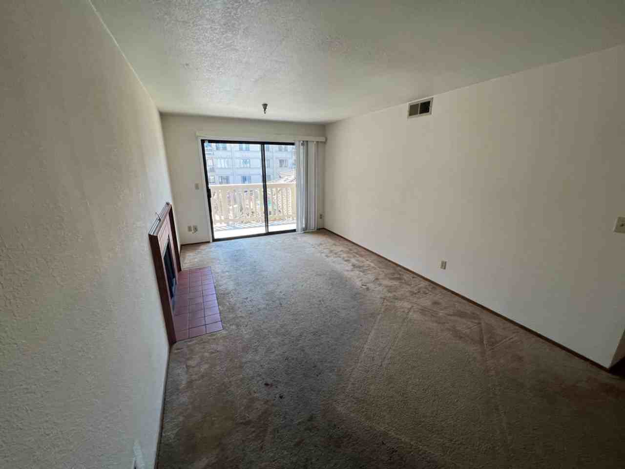 1400 Carpentier St #329 - Photo 4 of 10