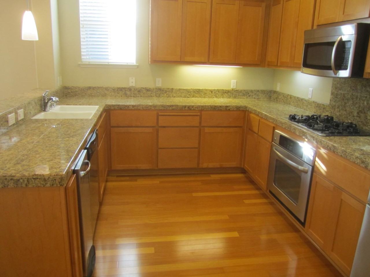 17 Muller Pl - Photo 3 of 16