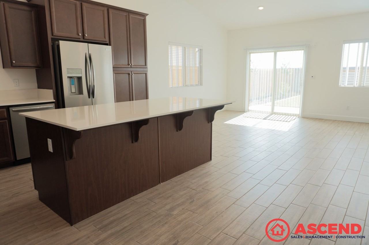 9313 Willow Terrace Dr - Photo 5 of 14