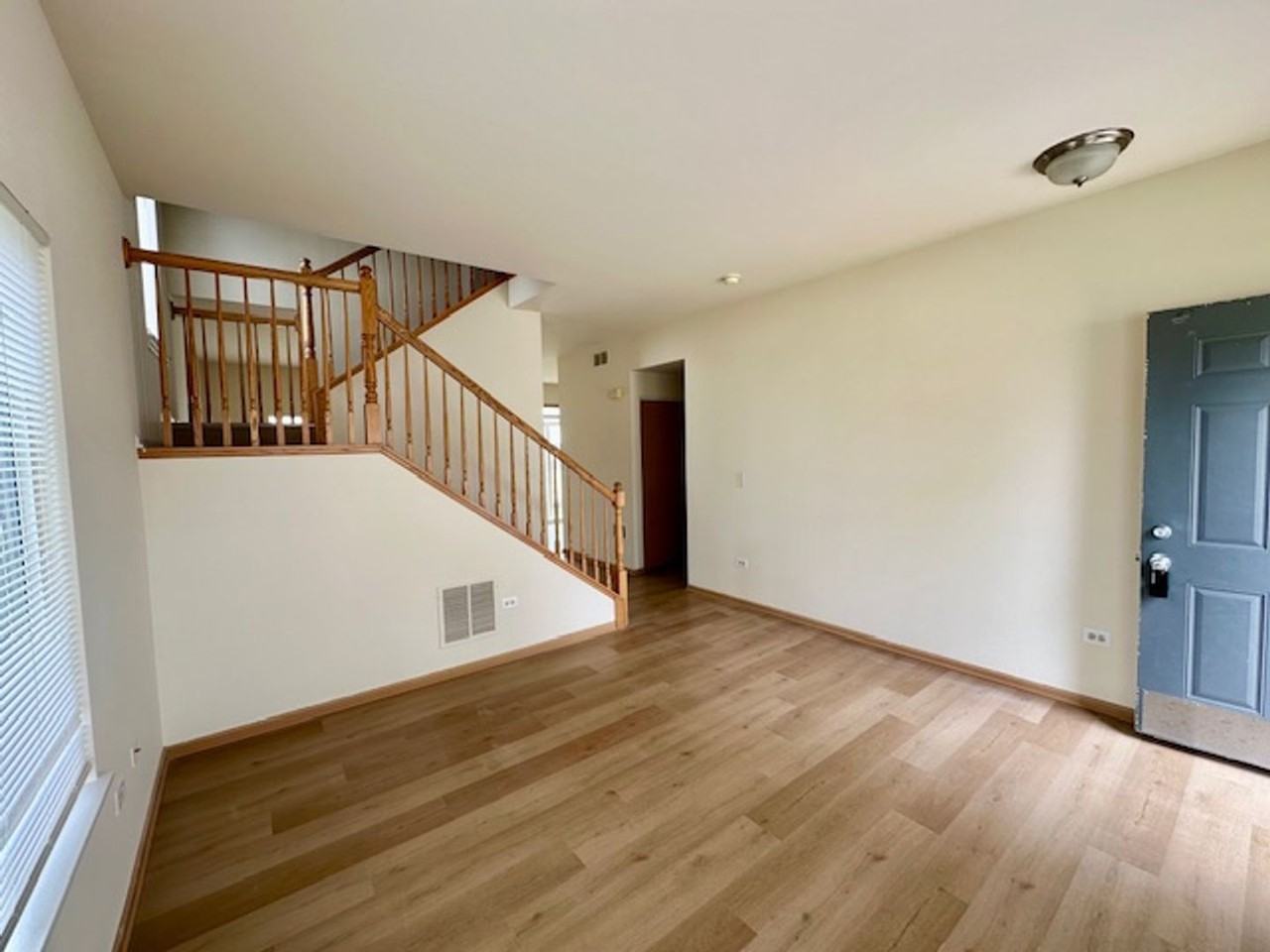 4101 Cummins St - Photo 2 of 17