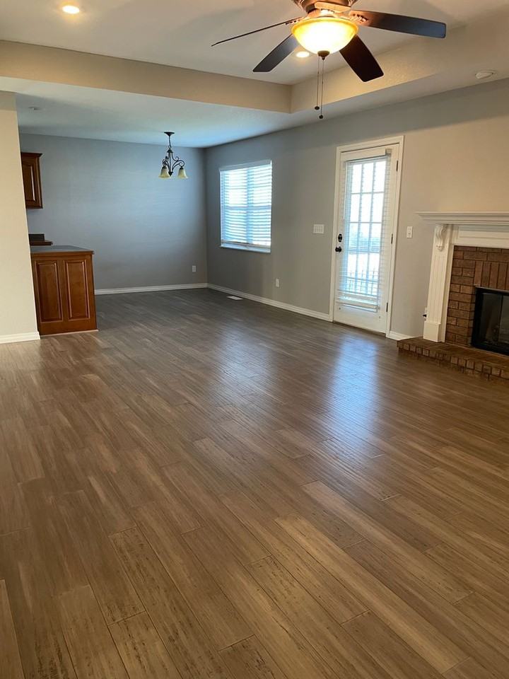 408 Hodge Dr - Photo 2 of 17
