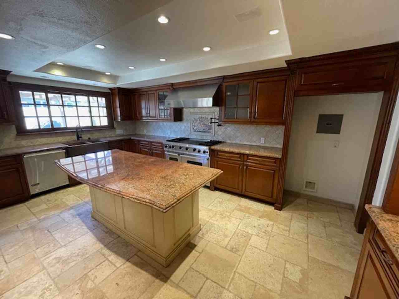 1131 Fuchsia St #1131 - Photo 2 of 19