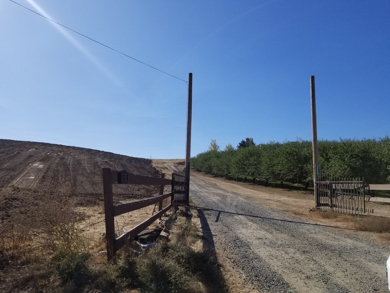 18624 Lake Rd - Photo 3 of 16