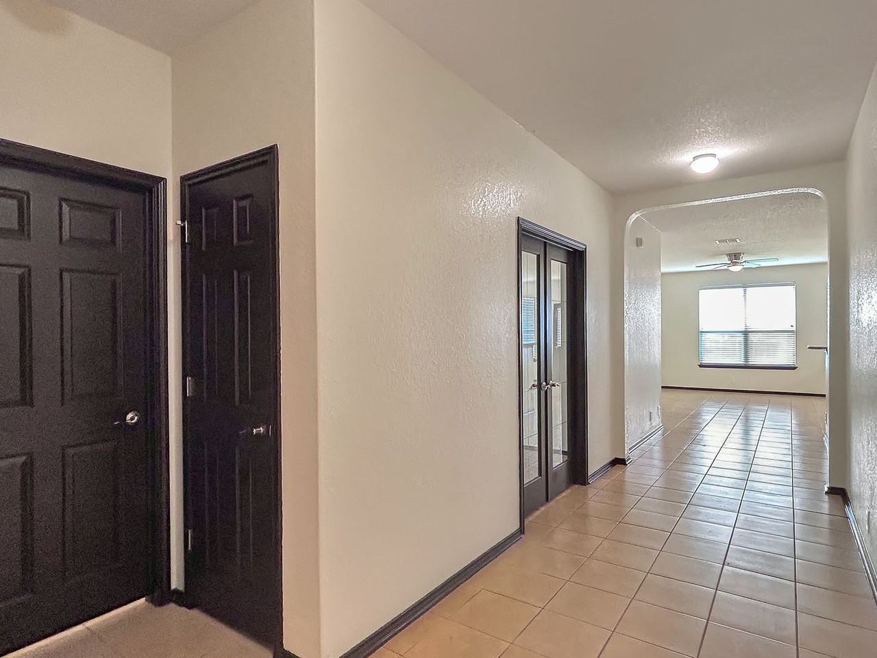 13820 Blakeville - Photo 5 of 27