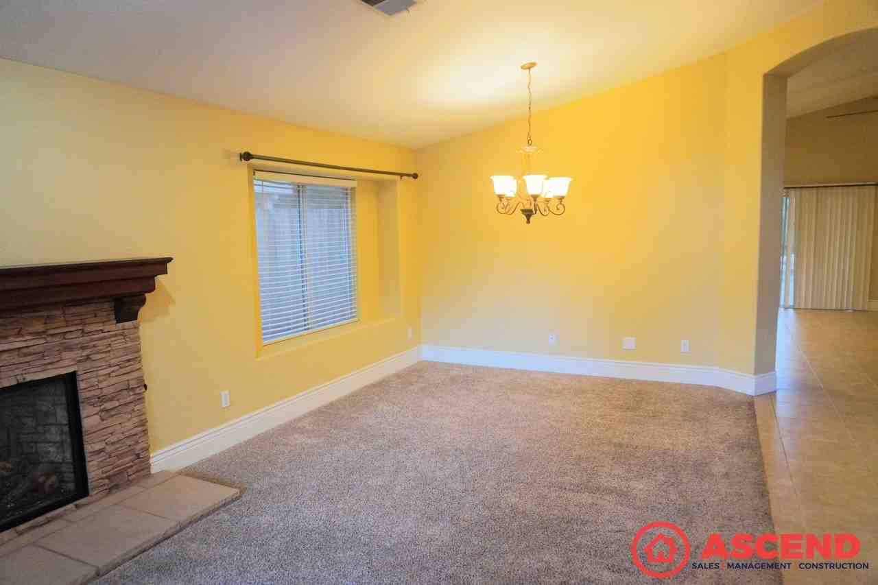 10405 Heather Valley Dr - Photo 4 of 14