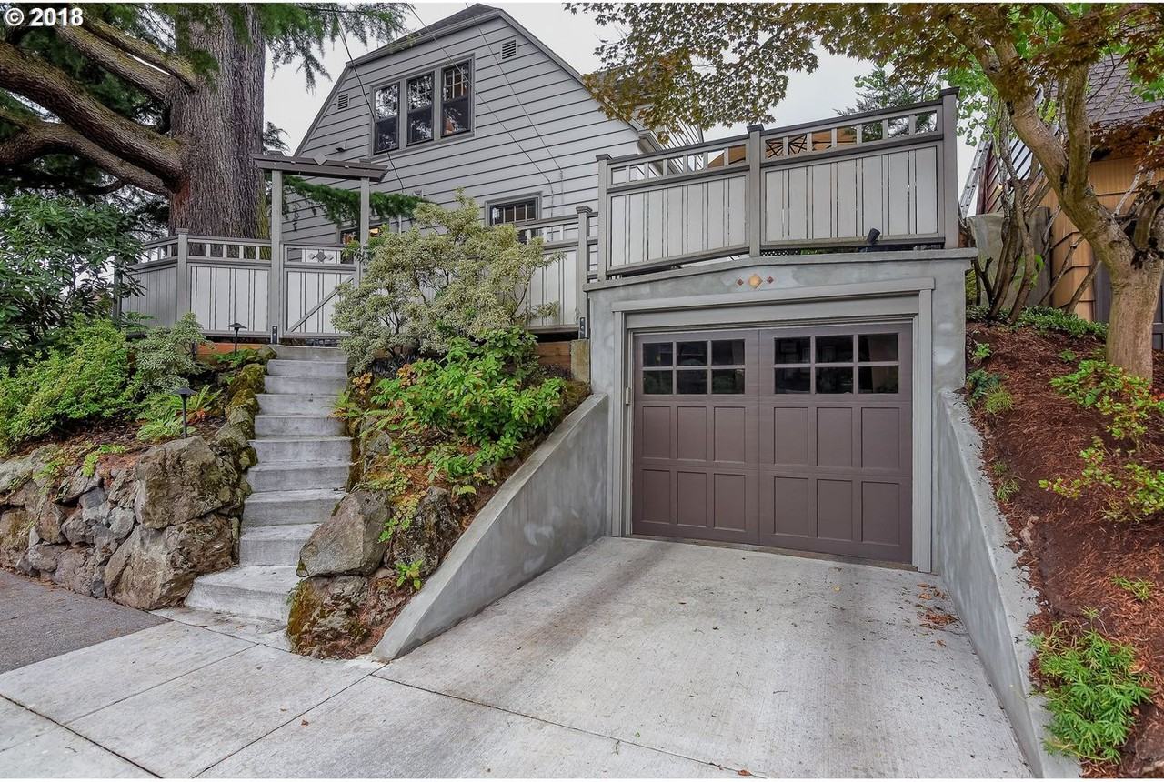 3565 Ne Klickitat St - Photo 4 of 30
