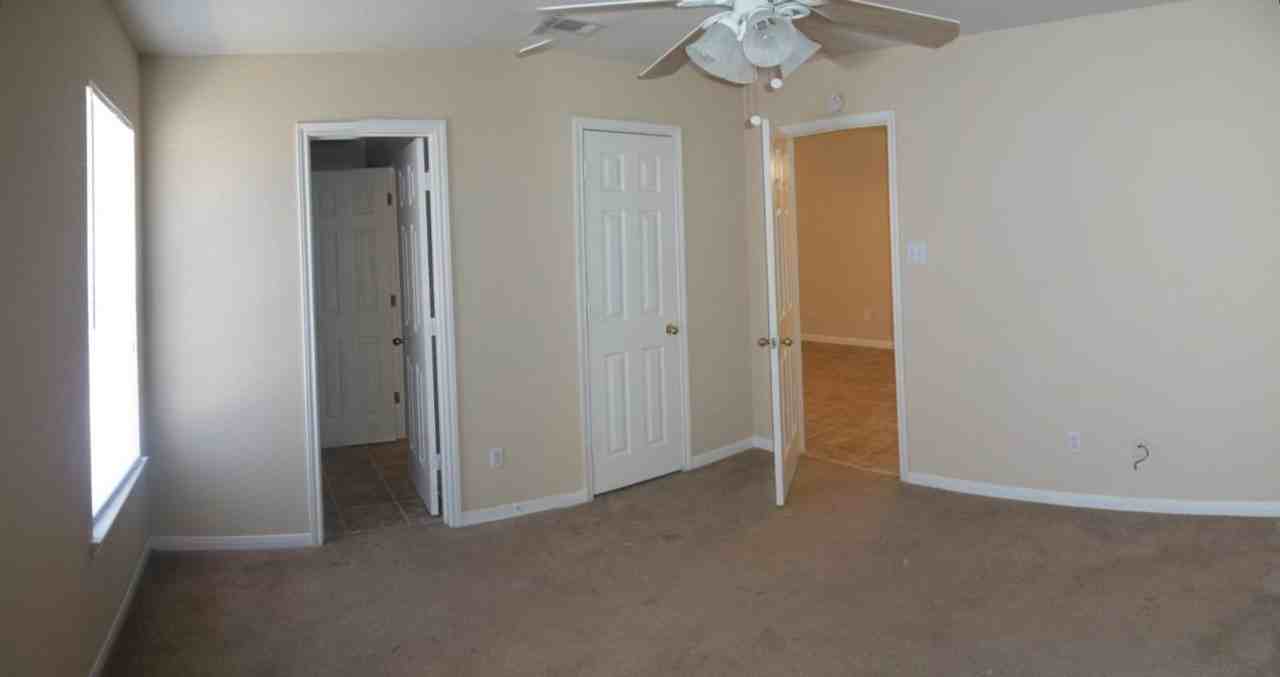 515 Deloris Dr - Photo 5 of 13