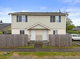 featured image of 3010 S 43rd St
