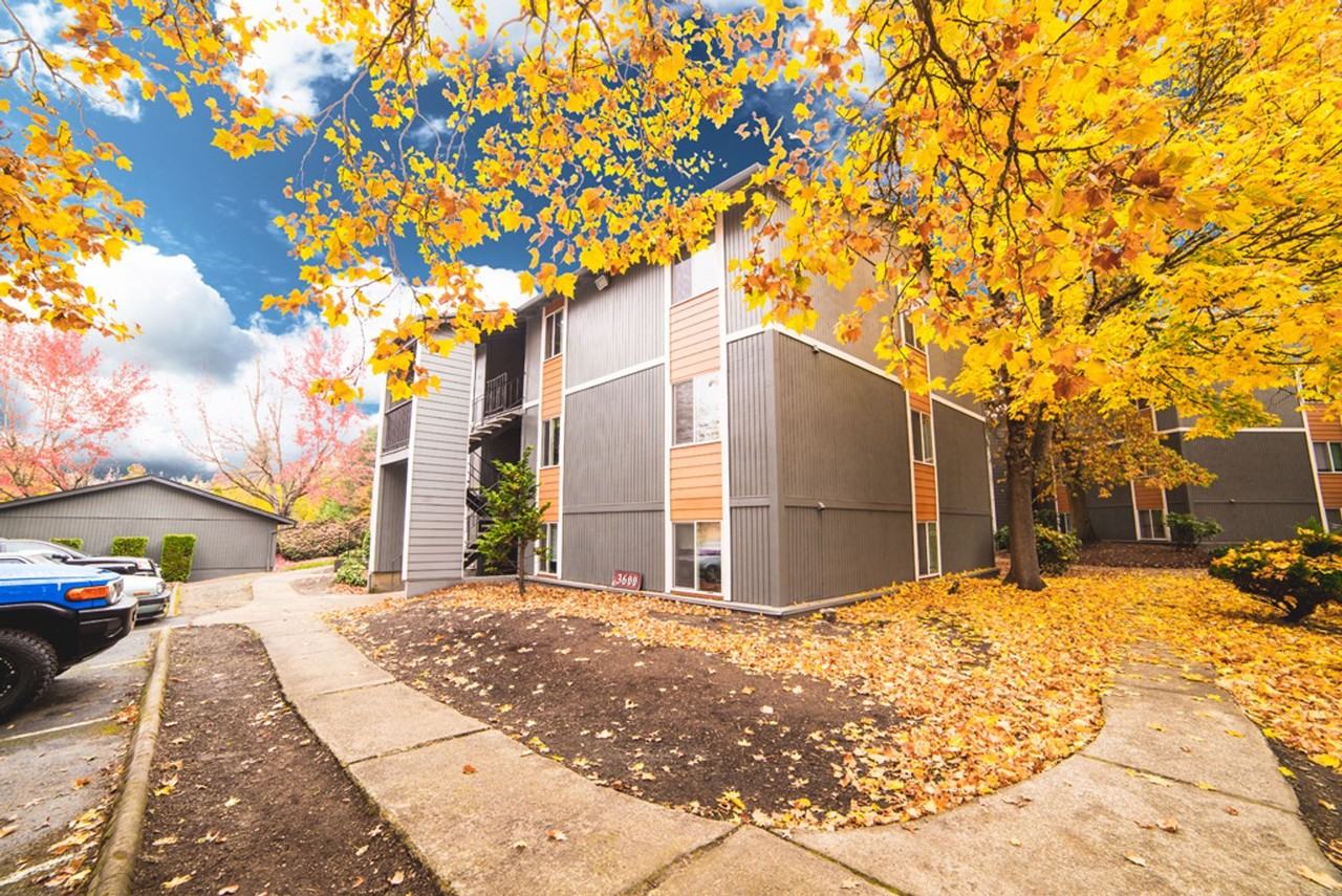 #307 LYNMARIE APARTMENTS - Photo 2 of 18