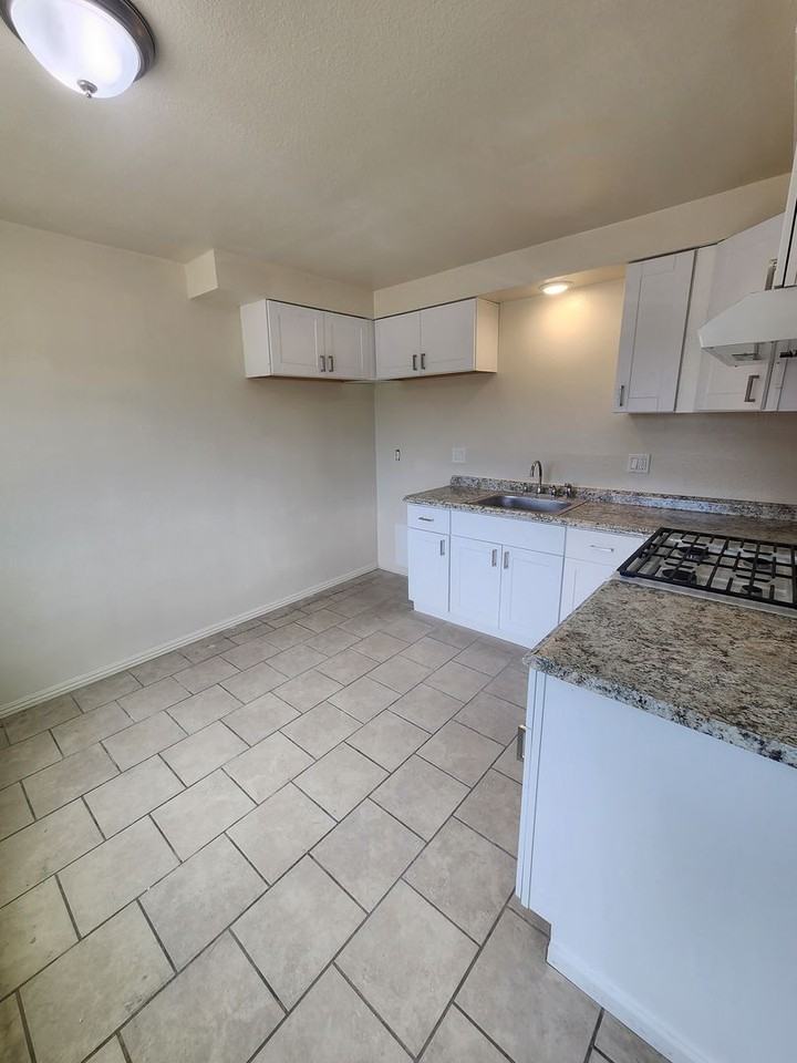 181 181 and 193 N. 4th Street - Photo 3 of 13