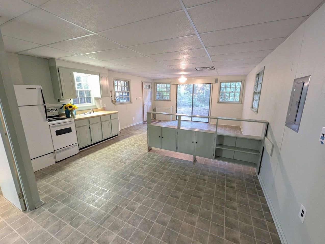 10124 Holly Forks Rd - Photo 5 of 8