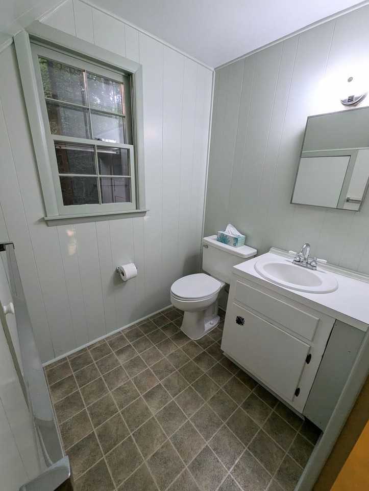 10124 Holly Forks Rd - Photo 7 of 8
