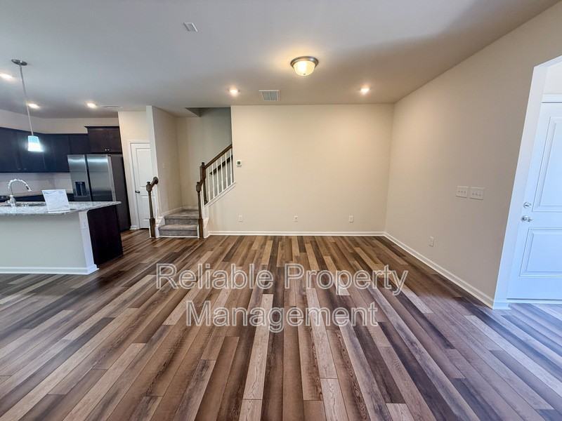 261 White Oak Ridge Dr - Photo 4 of 15