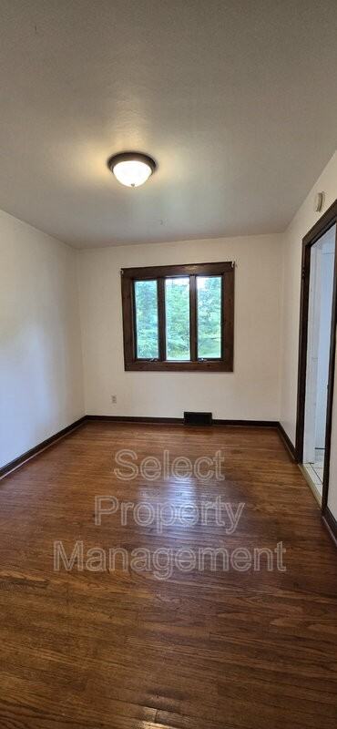 7532 W Jefferson Blvd - Photo 4 of 24