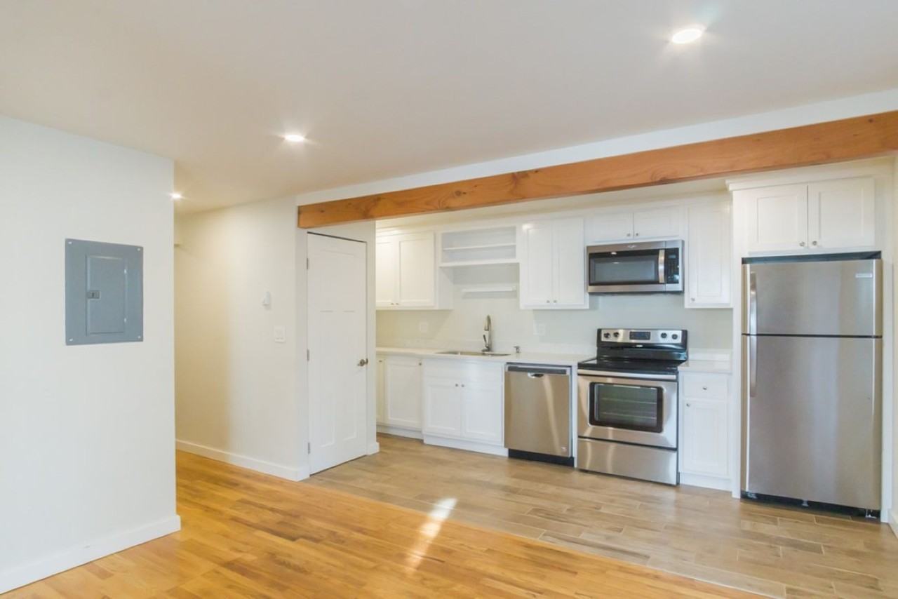 1111 34th Ave - Photo 2 of 14