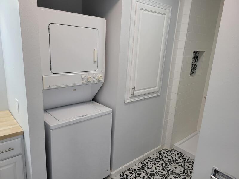 2251 Fairfax Dr - Photo 4 of 7
