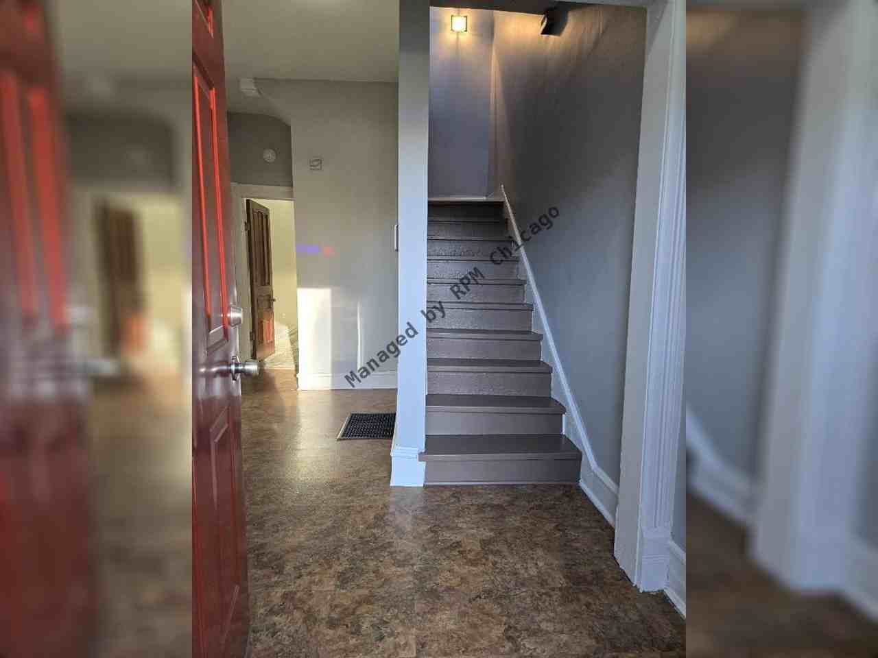530 E 45th St - Photo 2 of 44