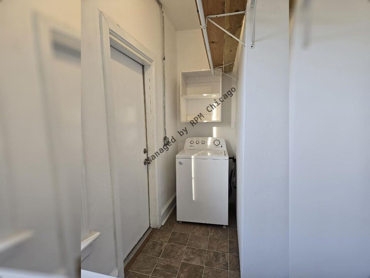 530 E 45th St - Photo 7 of 44
