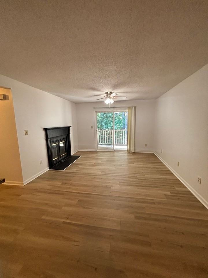 562 Candle Ln - Photo 3 of 26