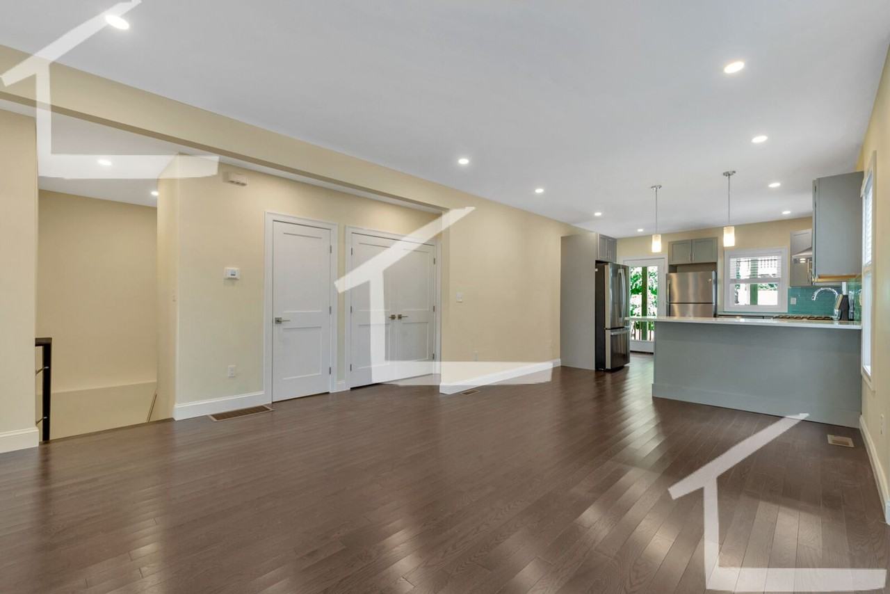 157 4th St - Photo 4 of 40