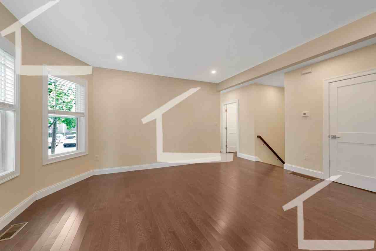 157 4th St - Photo 5 of 40