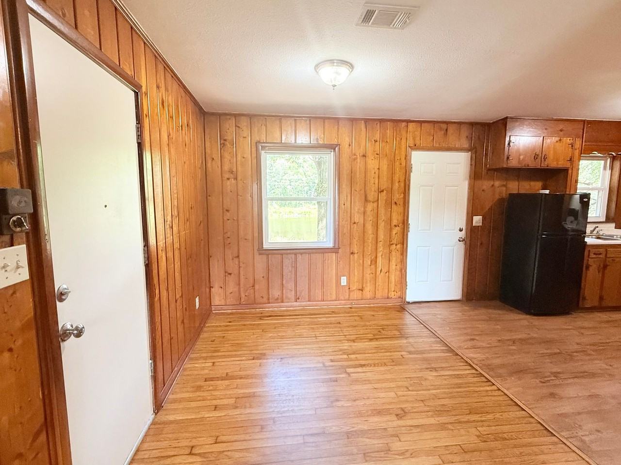 8785 Jernigan Rd #EGR - Photo 5 of 14