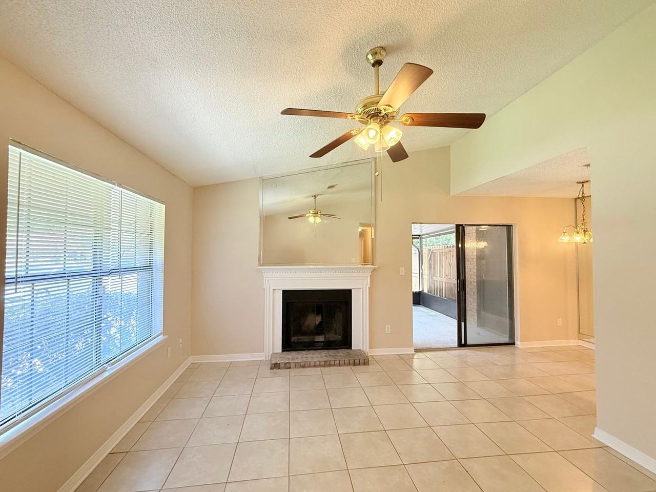 9345 Chisholm Rd #EGR - Photo 4 of 14