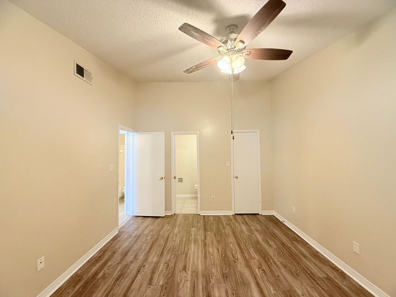 9345 Chisholm Rd #EGR - Photo 7 of 14