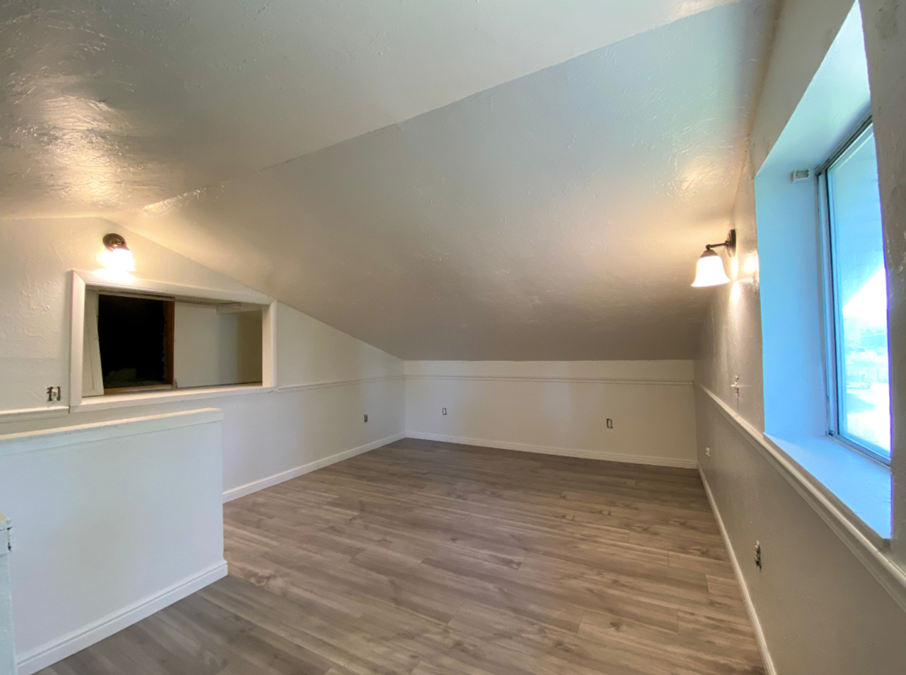 219 S 300 East St - Photo 7 of 26