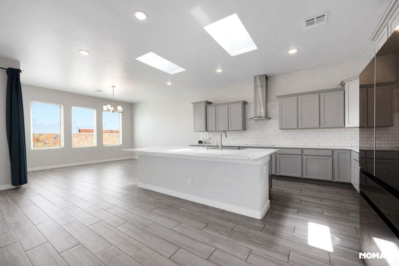 3802 Nightingale Ave - Photo 3 of 28