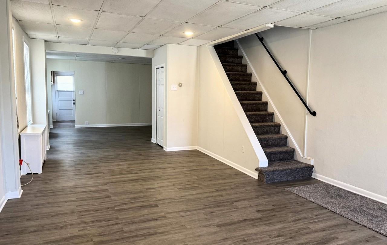 4619 E Stiles St - Photo 2 of 13