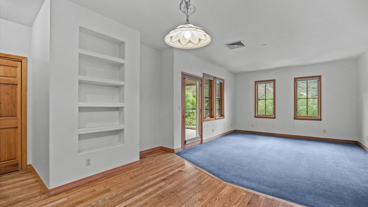 2520 Grand Ave #302 - Photo 6 of 24