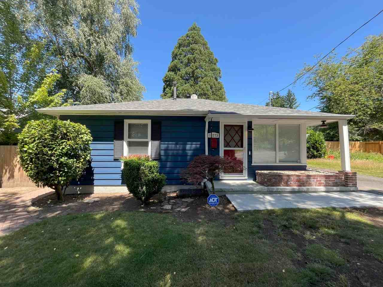 11273 Sw Capitol Hwy - Photo 2 of 24