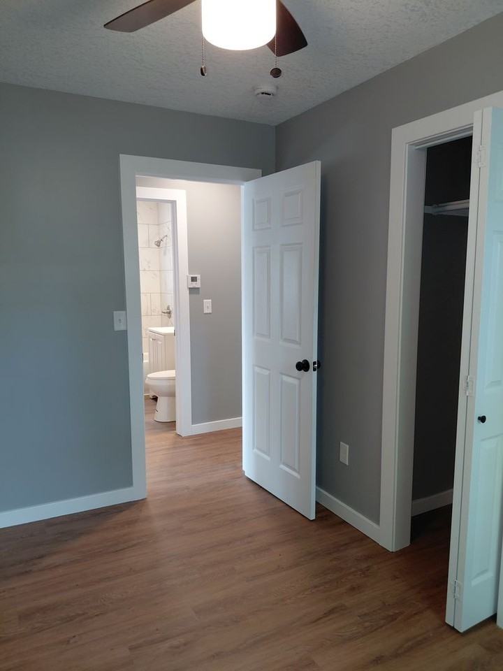 411 Se Pinecrest Dr - Photo 4 of 7