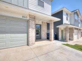 8925 Nw 109th Ter - Photo 1 of 1