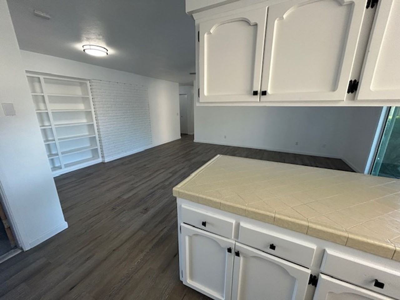 3437 W Tulare Ave - Photo 6 of 25