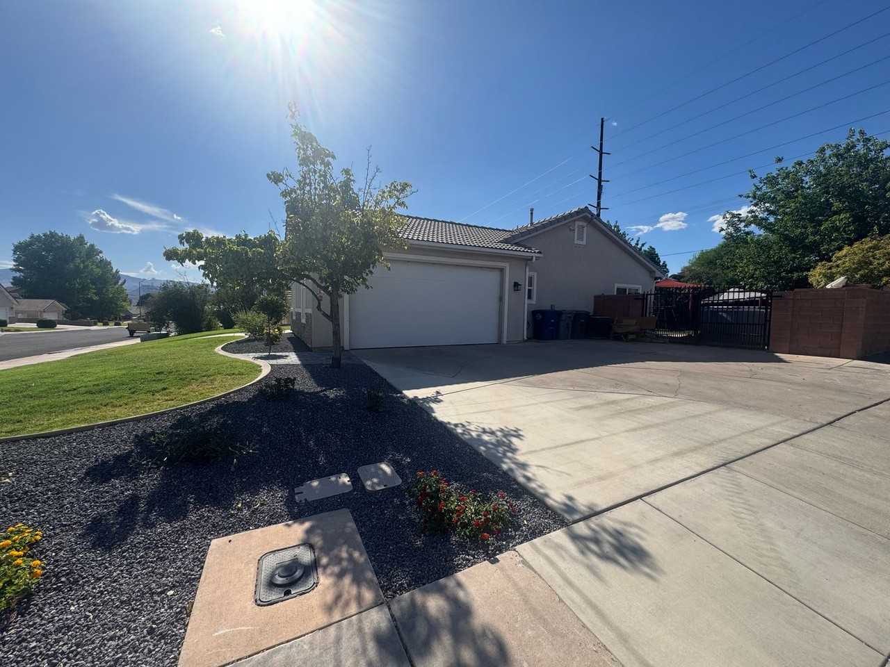 1310 W 1360 N - Photo 3 of 20