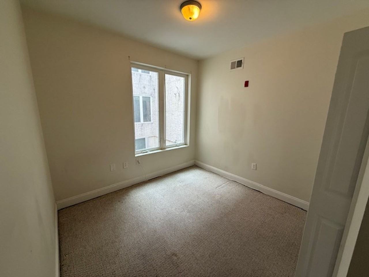 4128 Chester Ave - Photo 6 of 11